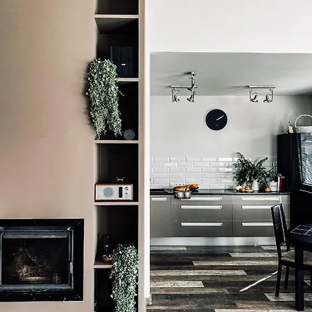 Estate Holiday Home Кулдига Экстерьер фото